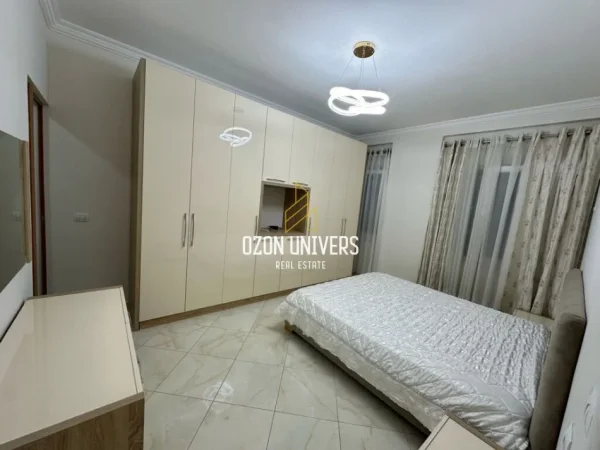 Tirane, shitet apartament 3+1+Ballkon Kati 3, 113 m² 227.000 € (Liqeni i Thatë)