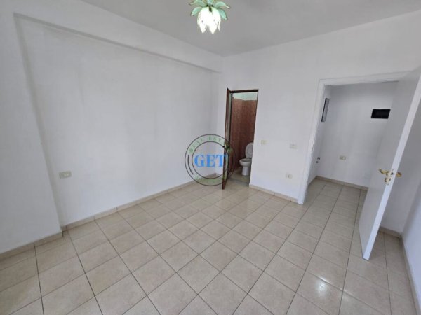 Durres, shitet apartament 2+1+Ballkon Kati 7, 92 m² 116.000 € (Lagjia nr 6)