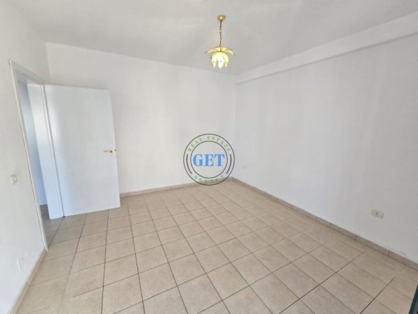Durres, shitet apartament 2+1+Ballkon Kati 7, 92 m² 116.000 € (Lagjia nr 6)