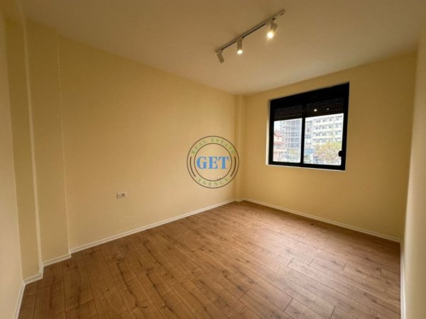 Durres, shitet apartament 2+1 Kati 2, 83 m² 94.000 € (Plazh Rrota e Kuqe)