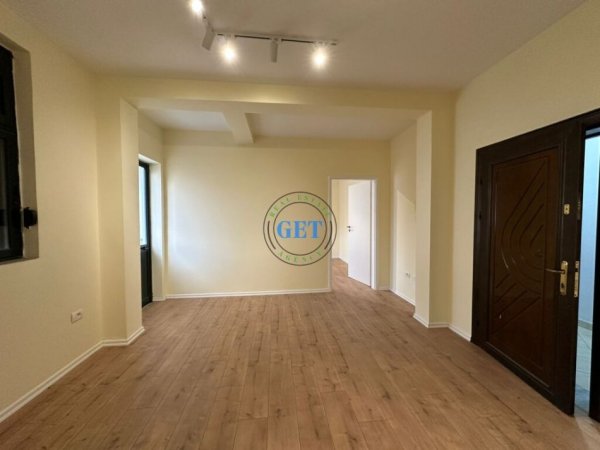 Durres, shitet apartament 2+1 Kati 2, 83 m² 94.000 € (Plazh Rrota e Kuqe)