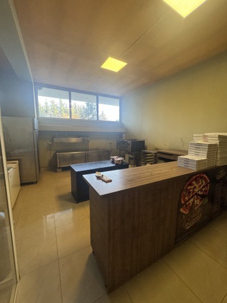 Tirane, jepet me qera lokal Kati 0, 510 m² 2.000 € (PRANE CASAITALIA)