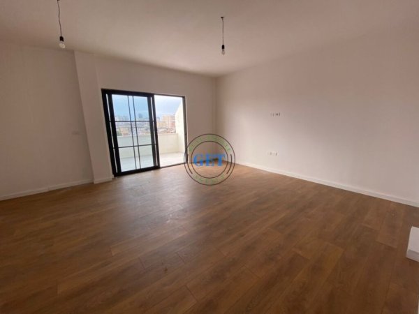 Durres, shitet apartament 2+1 Kati 6, 90 m² 117.000 € (Ish Urt)