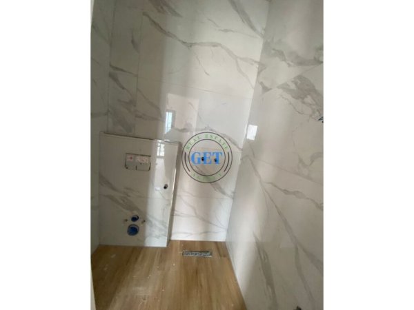 Durres, shitet apartament 2+1 Kati 6, 90 m² 117.000 € (Ish Urt)
