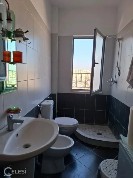 Tirane, shitet apartament 3+1+Ballkon , 135 m² 197.000 € (Astir)