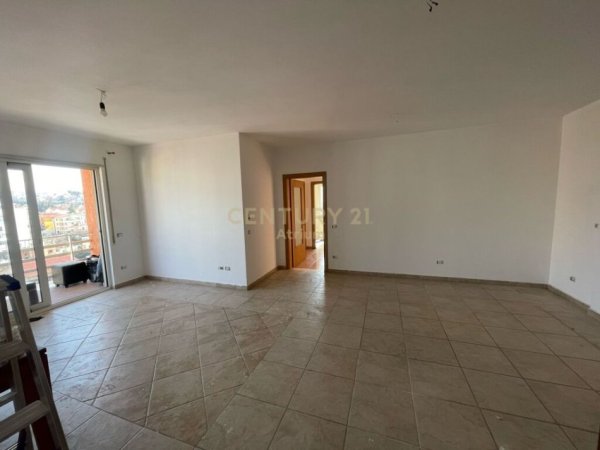 Tirane, shes apartament 2+1+Aneks+Ballkon Kati 8, 105 m² 168.000 € (Qytet Studentu)