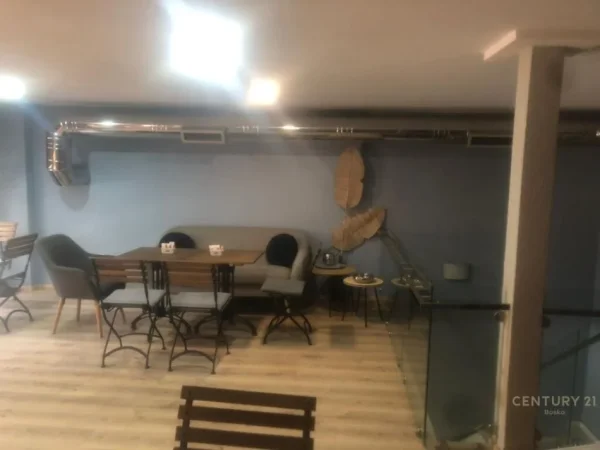 Tirane, shitet lokal Kati 0, 90 m² 380.000 € (Ish Hipoteka)
