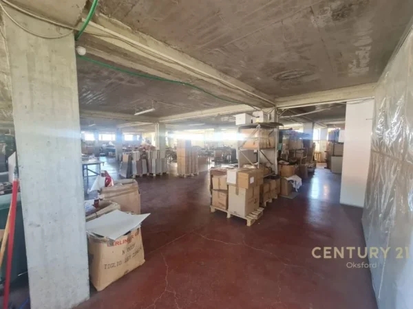 Tirane, shes magazine , 1.472 m² 1.000.000 € (Prush)