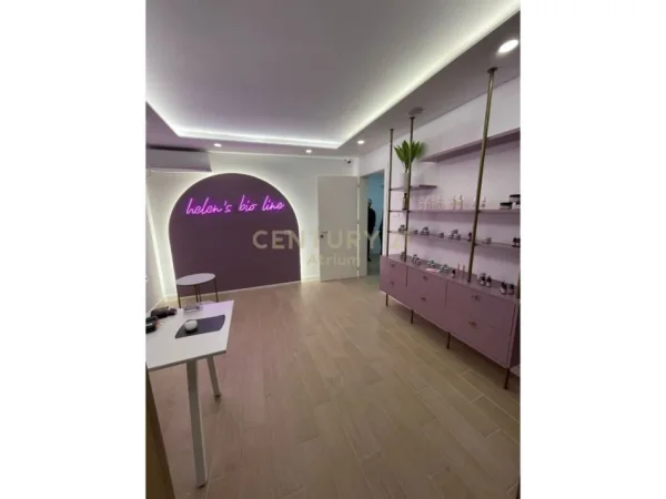 Tirane, jepet me qera ambjent biznesi Kati 2, 68 m² 800 € (Vasil shanto)