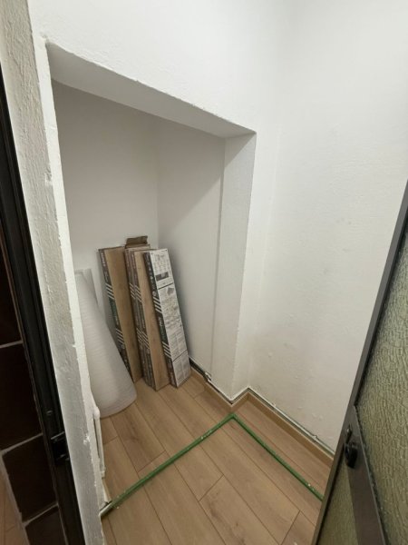 Tirane, jepet me qera ambjent biznesi Kati 0, 110 m² 1.500 € (vasil shanto)