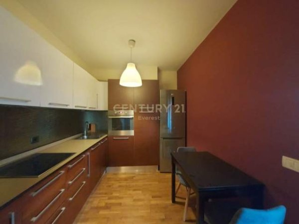 Tirane, shes 2+1, 77.000 Euro (fresk)