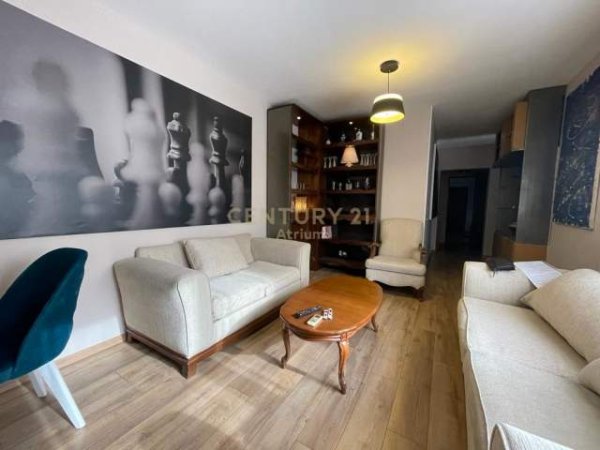 Tirane, jepet me qera apartament 500 Euro (rruga elbasanit)