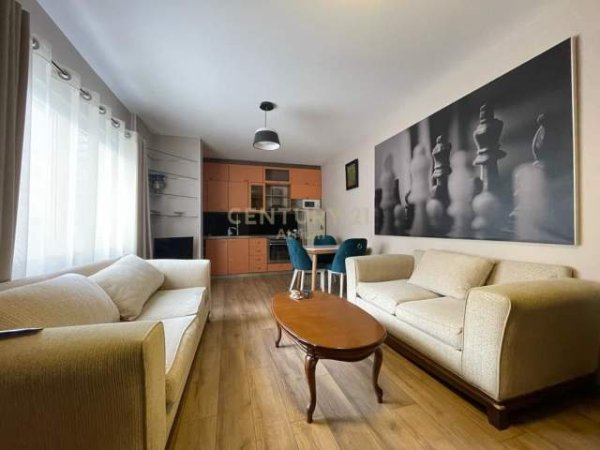 Tirane, jepet me qera apartament 500 Euro (rruga elbasanit)