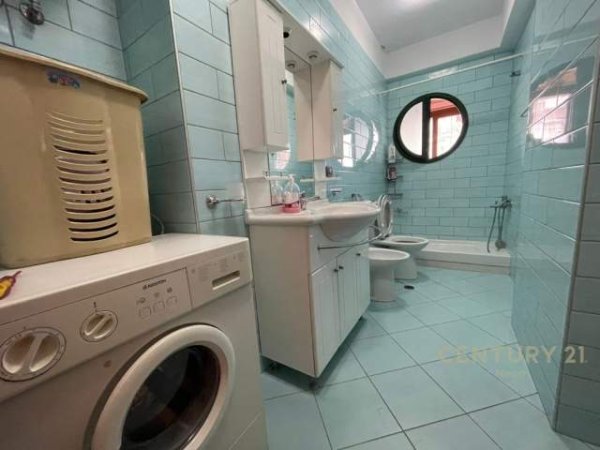 Tirane, jepet me qera apartament 450 Euro (don bosko)