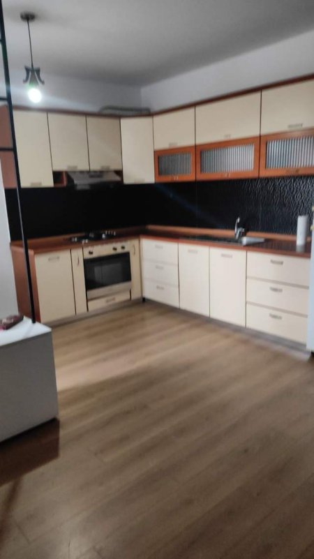 Tirane, jap me qera apartament 1+1+A+BLK Kati 4, 60 m² 450 Euro