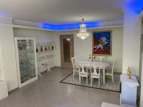Tirane, shitet apartament Kati 5, 171 m² 291.000 Euro (PAZARI RI)
