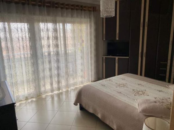Tirane, shitet apartament Kati 5, 171 m² 291.000 Euro (PAZARI RI)
