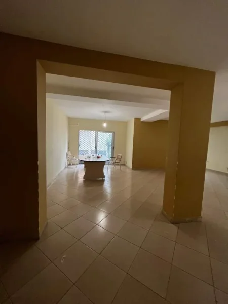 Tirane, jepet me qera dyqan Kati 0, 197 m² 80000 LEKE  (Kodra e Diellit)