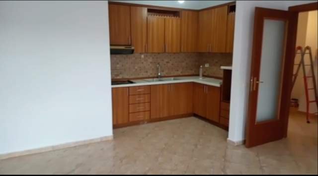 Tirane, jepet me qera apartament 1+1+BLK Kati 3, 70 m² 33.000 Leke (Don Bosko)