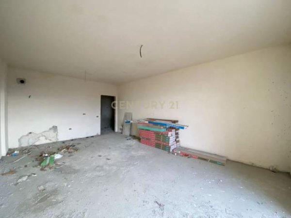 Tirane, shitet apartament 2+1 Kati 6, 114 m² 155.000 Euro (Farmacia 10)