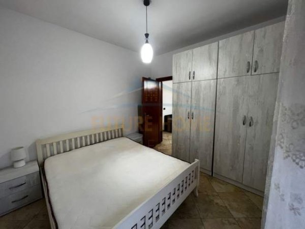 Tirane, jepet me qera apartament 2+1+BLK Kati 6, 134 m² 400 Euro (rruga Frosina Plaku)