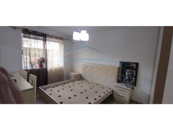 Tirane, jepet me qera apartament 2+1+BLK Kati 1, 80 m² 450 Euro (Rruga Myslym Shyri)