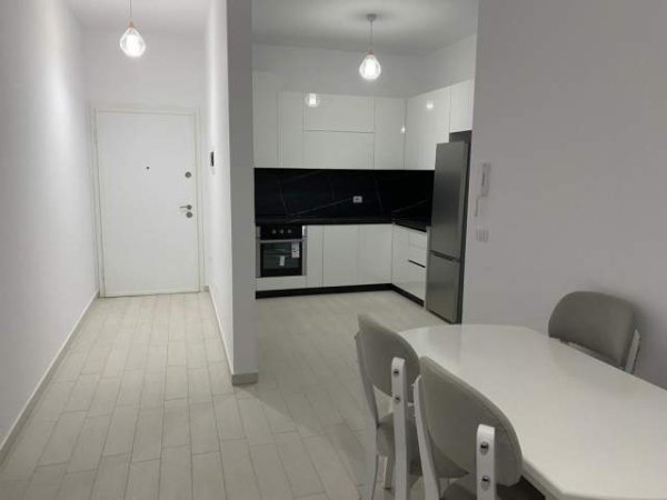 Tirane, jepet me qera apartament 1+1 Kati 4, 75 m² 400 Euro (Ish Fusha e Aviacionit)