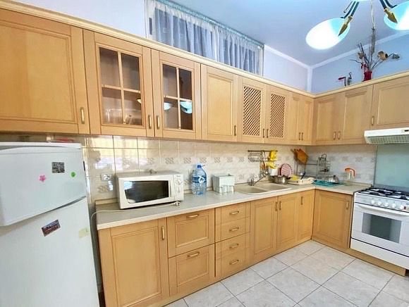 💥Apartament 3+1 me qira prane Ambasades Greke dhe shume prane qendres se Tiranes💥