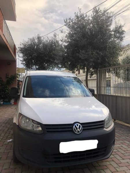 Lezhe, shitet VW volkswagen CADDY Viti 2011, 9.500 Euro