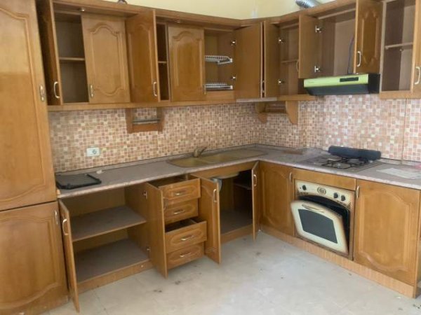 Plazh-Durres, ofert apartament 2+1 Kati 5, 97 m² 45.000 Euro (Rruga Bajram Curri)