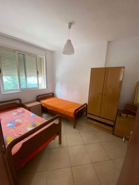 Tirane, jepet me qera apartament 2+1+A+BLK Kati 2, 90 m² 32.000 Leke (BESIM ALLA)