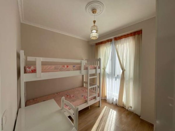Tirane, jepet me qera apartament 1+1 Kati 6, 95 m² 500 Euro (Fusha e aviacionit)