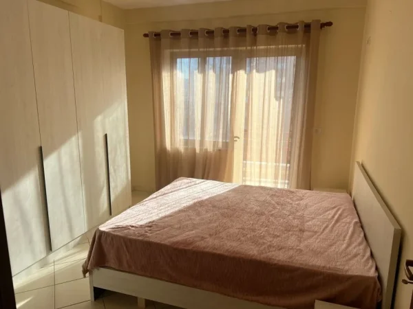 Tirane, jepet me qera apartament 2+1 Kati 8, 61 m² 450 € (Astir, Ish-Alfa Bank)