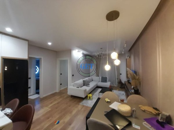Durres, shitet apartament 2+1 Kati 6, 90 m² 150.000 € (PlazhHekurudha)