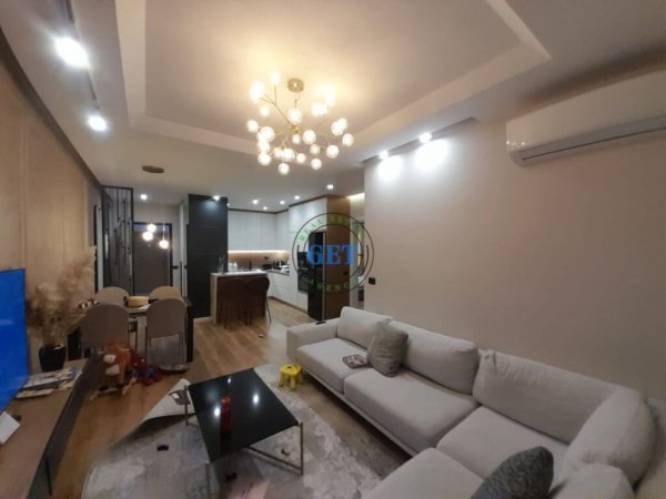 Durres, shitet apartament 2+1 Kati 6, 90 m² 150.000 € (PlazhHekurudha)