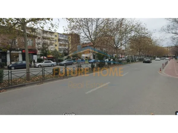 Tirane, jepet me qera ambjent biznesi Kati 0, 65 m² 1.100 € (Komuna e Parisit)