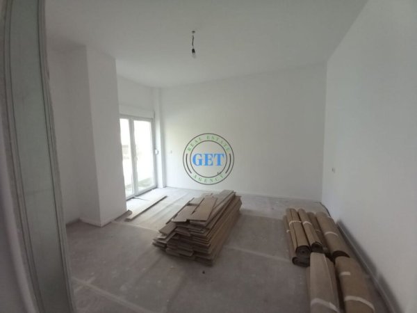 Durres, shitet apartament 2+1 Kati 0, 70 m² 120.000 € (Shkembi i Kavajes)