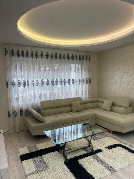 Tirane, jepet me qera apartament 1+1 Kati 9, 70 m² 1.000 € (JEPET ME QERA SUPER APARTAMENTI 1+1 NE ZONEN ME TE MIRE TE TIRANES. NJE ZONE SI RRUGA E KOSOVAREVE.)