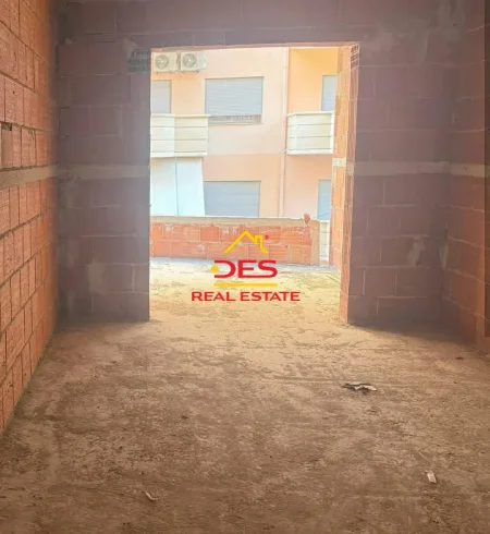 Vlore, shitet apartament 1+1+Ballkon Kati 3, 77 m² 115.000 € (Rruga Dhimitër Konomi)