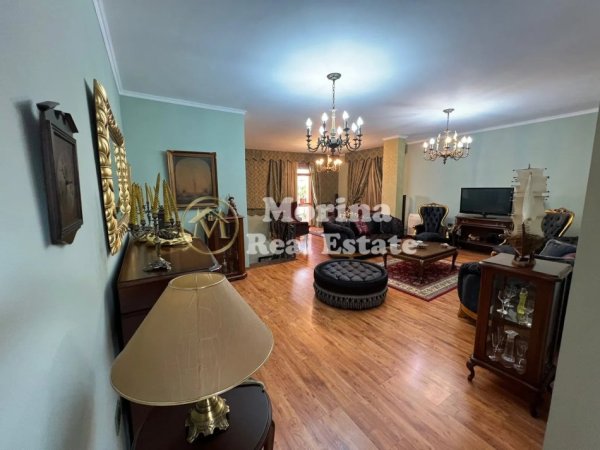 Tirane, jepet me qera apartament 4+1+Ballkon Kati 1, 210 m² 1.300 € (Myslym Shyri)