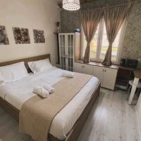 Tirane, shitet apartament 2+1 , 104 m² 179.000 € (Buze Unaze)