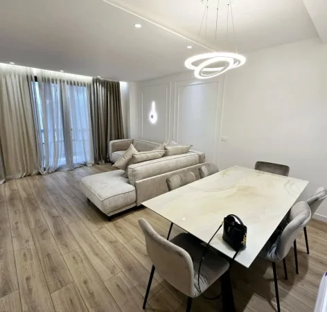 Tirane, shitet apartament 2+1 , 130 m² 259.000 € (Ministria e Jashtme)