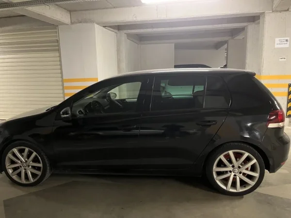 Tirane, shes makine Golf 6 Nafte, e zeze automatik Klima 6.500 €