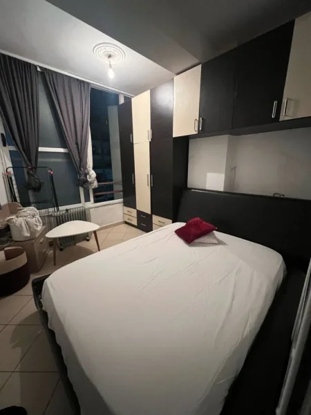 Tirane, jepet me qera garsonier 1+1 Kati 6, 45 m² 280 € (rruga loni ligori)