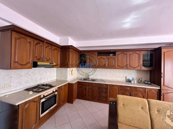 Durres, shitet apartament 2+1+Ballkon Kati 3, 96 m² 120.000 € (Vollga,Durres)