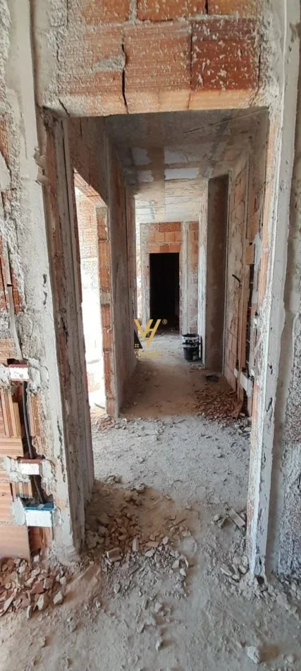 Tirane, shitet apartament 2+1+Ballkon Kati 2, 104 m² 165.000 € (RRUGA JORDAN MISJA)