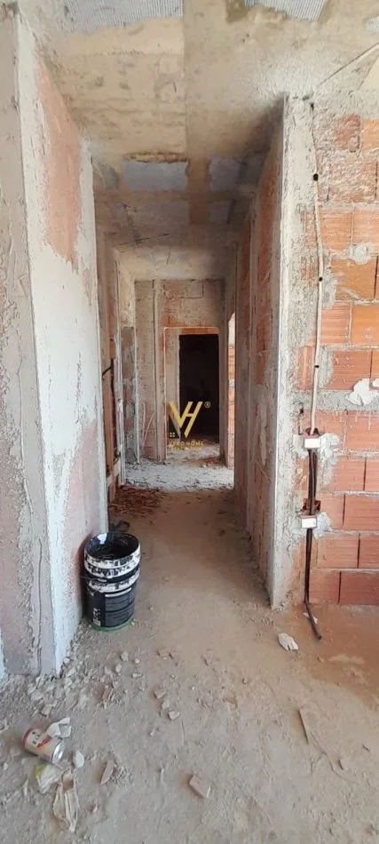 Tirane, shitet apartament 2+1+Ballkon Kati 2, 104 m² 165.000 € (RRUGA JORDAN MISJA)