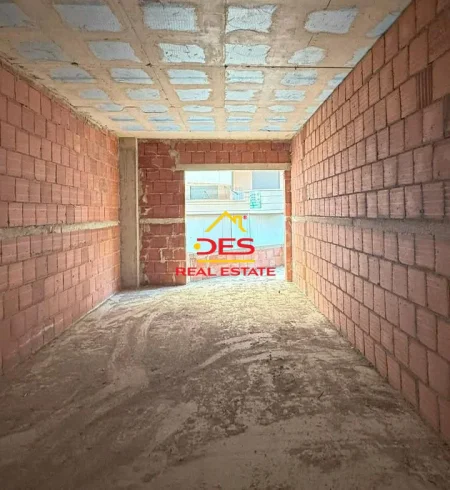 Vlore, shitet apartament 1+1+Ballkon Kati 3, 77 m² 115.000 € (Rruga Dhimitër Konomi)