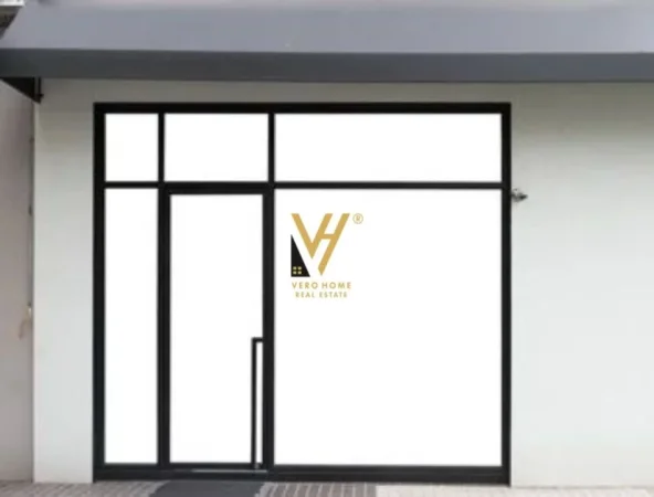 Tirane, shitet dyqan Kati 0, 26 m² 265.000 € (MUHAMET GJOLLESHA)