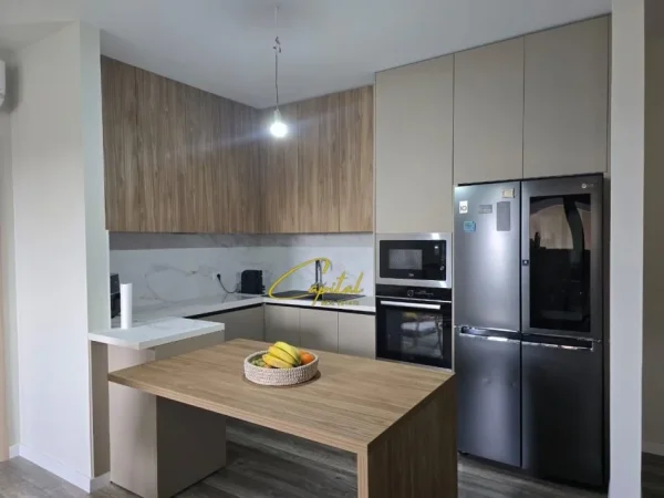 Tirane, shitet apartament 2+1 Kati 3, 107 m² 299.000 € (RRUGA E DIBRES)